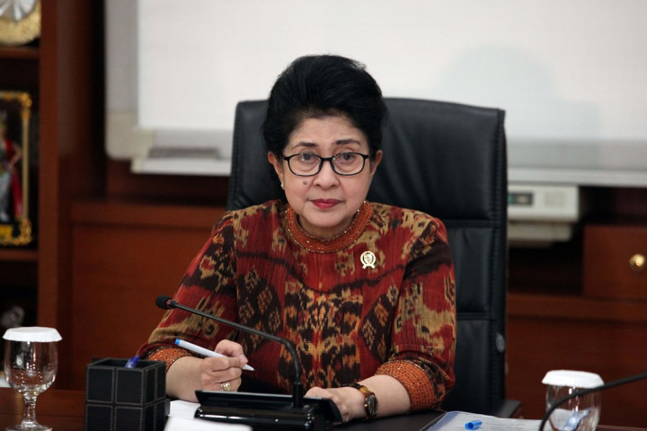 Rahasia Awet Muda ala Menkes Nila Moeloek