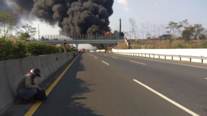 Pipa Terbakar, Pertamina Pastikan Pasokan BBM Aman