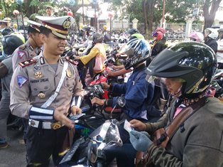 Operasi Zebra di Sidoarjo Berhadiah Sepeda Motor