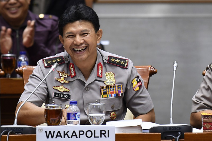 Ari Dono Plh Kapolri Hingga Pelantikan Idham Azis