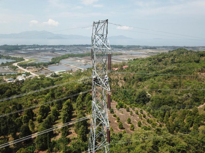 Sistem Kelistrikan Sulselrabar Terhubung Tahun Depan