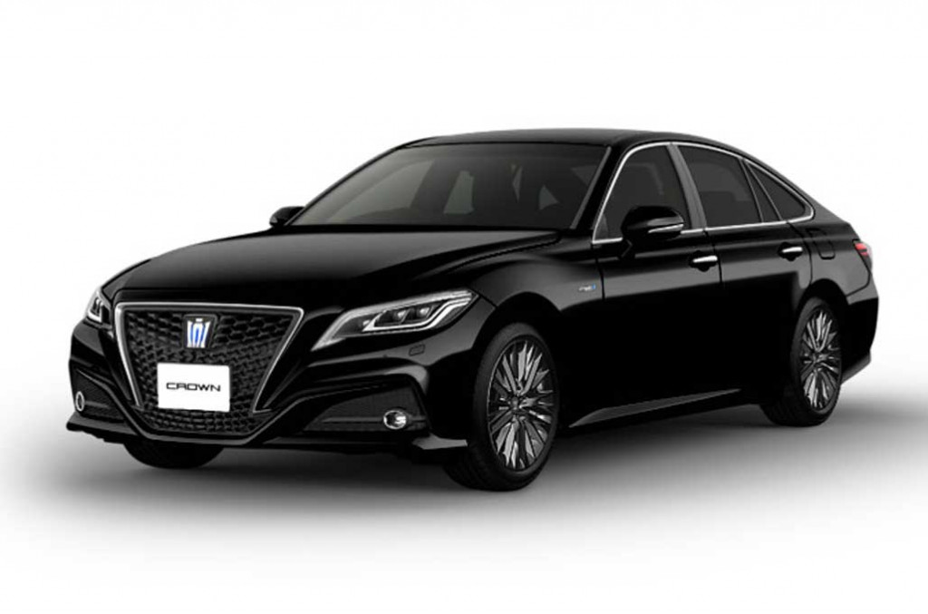 Toyota crown hybrid rs