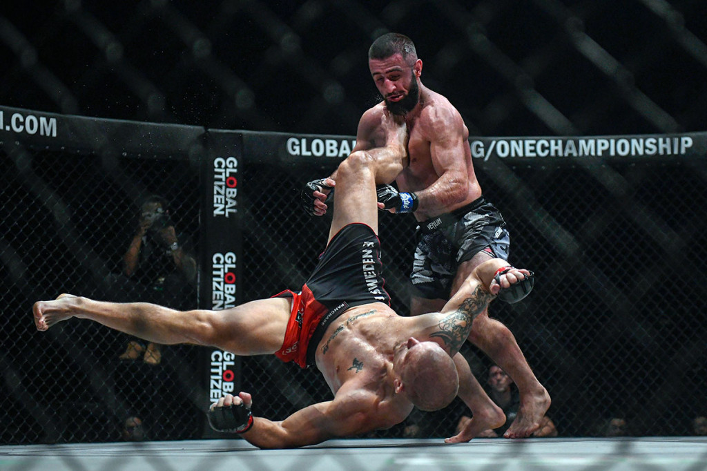 Kiamrian Abbasov Juara Baru Kelas Welter One Championship