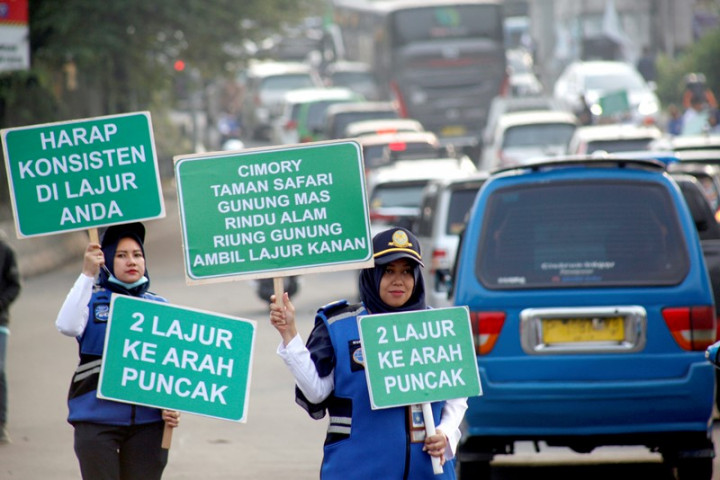 Kanalisasi 2-1 Jalur Puncak Diharap Mengatasi Kemacetan