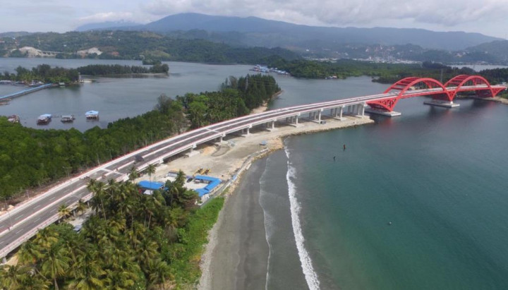 Jokowi Bakal Meresmikan Jembatan Holtekamp