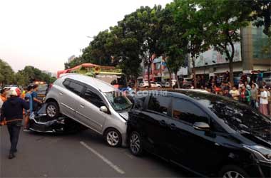 Begini Cara Menghitung Jarak Pengereman yang Aman