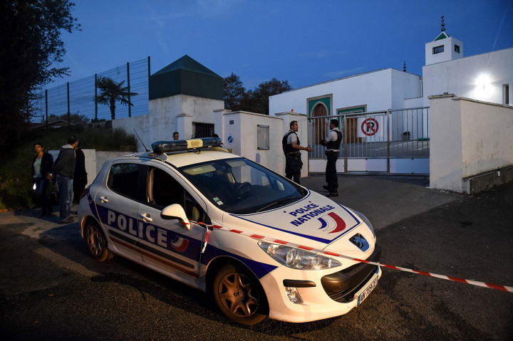 Penembakan di Dekat Masjid Prancis, Dua Orang Terluka