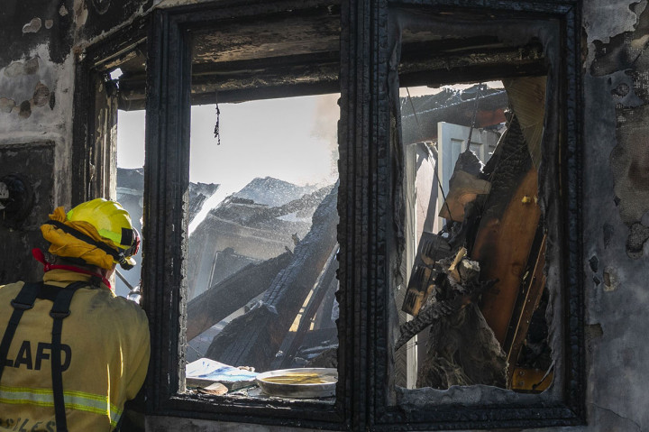 Kebakaran Hebat Landa Los Angeles