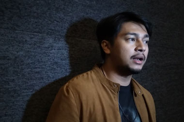 Deva Mahenra 'Dihantui' Duri saat Syuting Kisah Tanah Jawa: Merapi