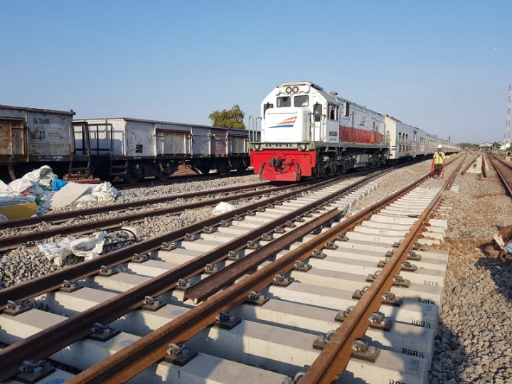 Jadwal Kereta di Stasiun Kertosono Molor