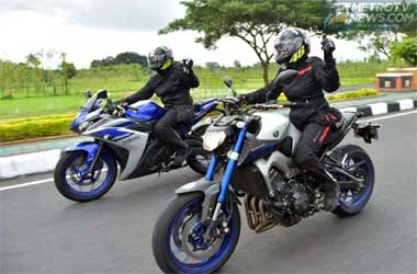 Wanita Naik Motor, Wajib Perhatikan Hal ini