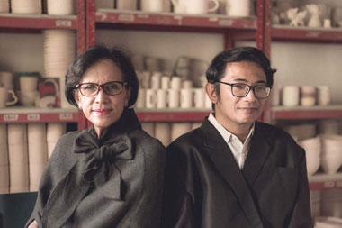 Cerita di Balik Kolaborasi Rien Djamain dan Mondo Gascaro