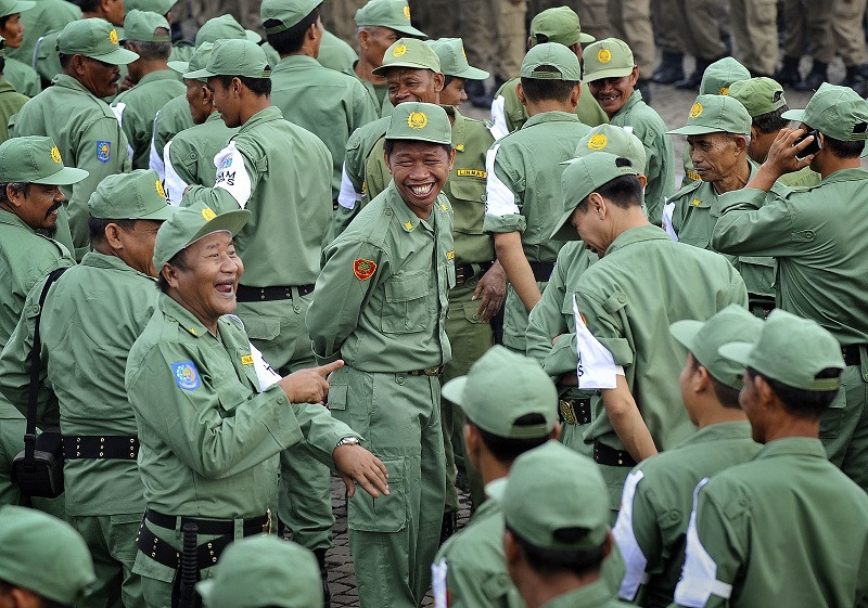 Simbol Linmas Linmas Dikerahkan Mengantisipasi Radikalisme di Bandung