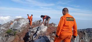 Pencarian Pendaki Hilang di Gunung Dempo Dihentikan