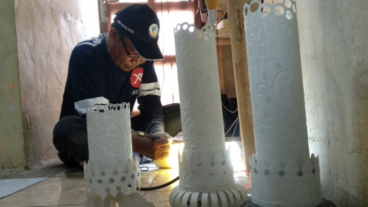 Mantan Napi di Bandung Sulap Barang Terbuang Menjadi Uang