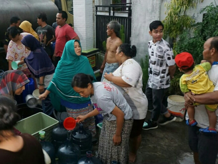 Gibran Kirim Empat Tangki Air ke Lokasi Kekeringan