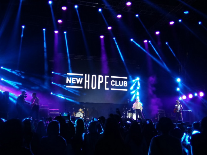 Serasa di Rumah, New Hope Club Janji Kembali ke Indonesia