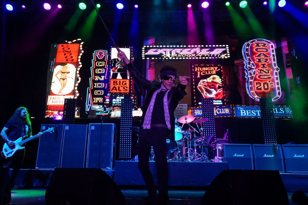 Extreme Hibur Penggemar di JogjaROCKarta Festival 2019