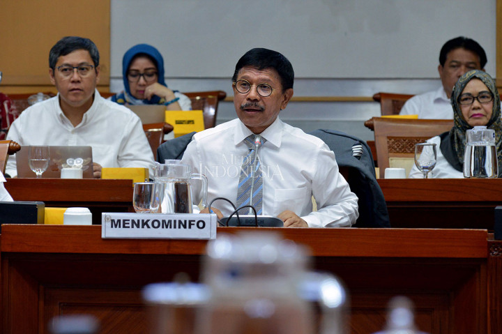 Menkominfo Johny G Plate Rapat Perdana dengan Komisi I DPR
