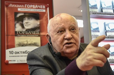 Mikhail Gorbachev Ingatkan Bahaya Kolosal Senjata Nuklir