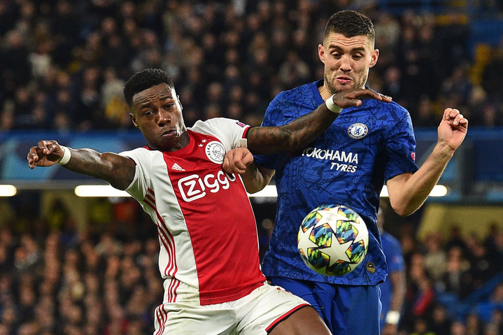 Chelsea Nyaris Tersungkur di Kandang Sendiri