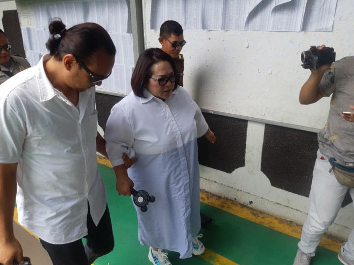 Penyebab Sidang Pembacaan Tuntutan Nunung Ditunda