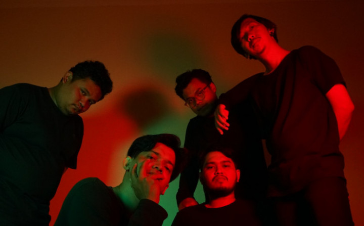 Nada Protes dari Kota & Ingatan dalam Lagu Setiap Musim di Tanah Kami