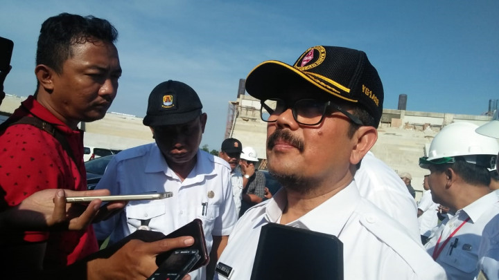 Pemkab Cirebon Patuhi Aturan Pelarangan Cadar