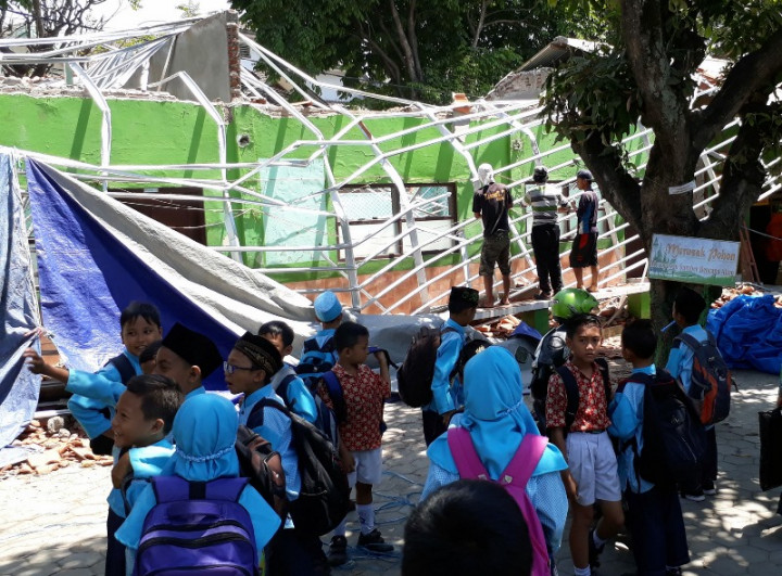 Dua Kontraktor Ditetapkan Tersangka Insiden Ambruknya SDN Gentong