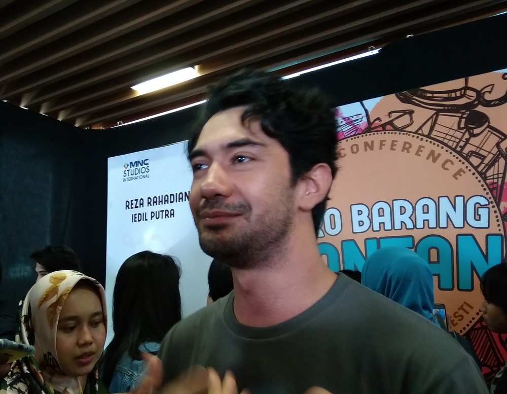  Reza  Rahadian  Puji Relevansi Isu Body  Shaming di Film 