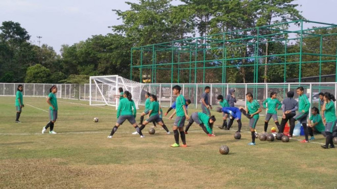 Timnas sepak bola putri Indonesia menjalani latihan (Media Indonesia/Dwi Apriani)