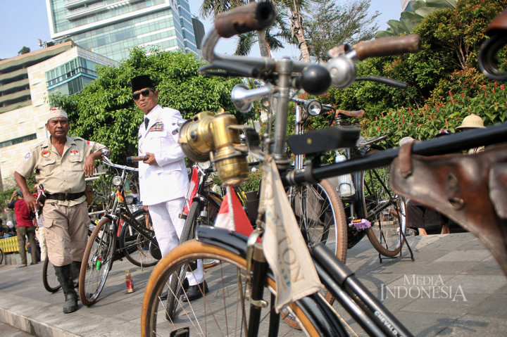 Peringatan Hari Pahlawan Ala Komunitas Ontel Batavia
