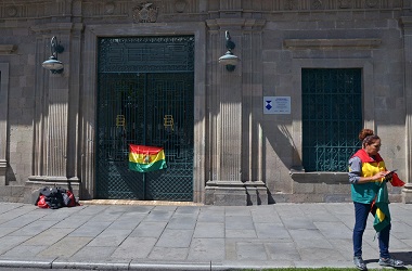 Tinggalkan Pos, Polisi Istana Bolivia Ikut Berdemo