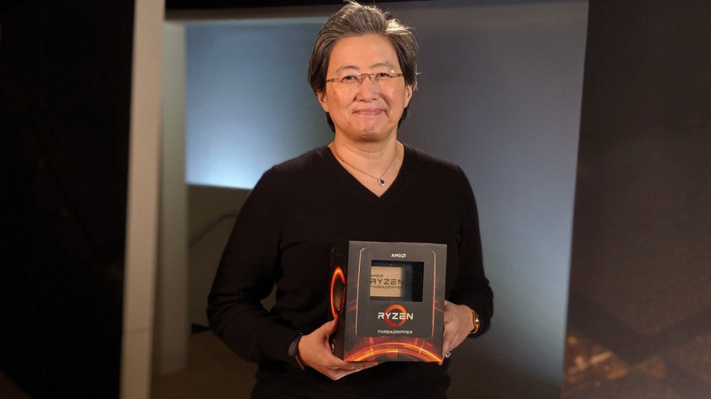 CEO AMD, Dr. Lisa Su dengan prosesor AMD Ryzen Threadripper Generasi Ketiga.