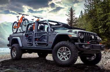 Intip Modifikasi Jeep Gladiator Klasik nan Garang