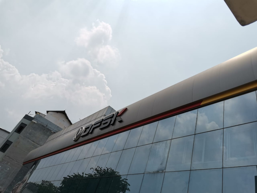 PT AIU langsung membuka 11 dealer DFSK di berbagai daerah di Indonesia. Medcom.id/Ekawan Raharja