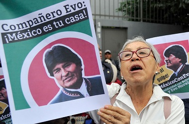 Terima Suaka, Mantan Presiden Bolivia Terbang ke Meksiko