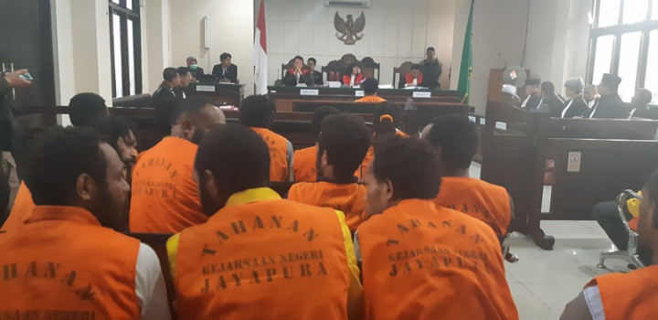 27 Terdakwa Kerusuhan di Jayapura Menjalani Sidang Perdana
