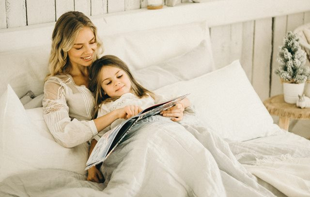 Apa manfaat mendongeng cerita untuk anak? Berikut informasinya. (Foto: Pexels.com)