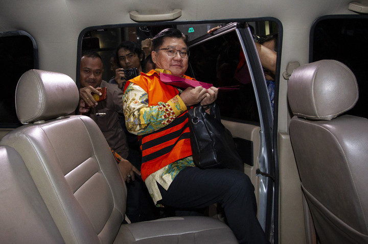 KPK Tahan Darwin Maspolim Tersangka Kasus Restitusi Pajak