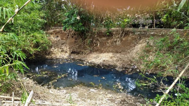 Sungai di Jepara Tercemar Limbah Pewarna Tekstil