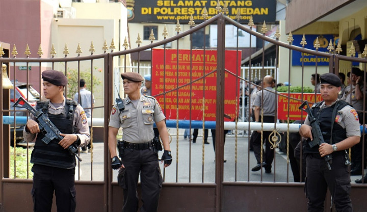 Pipa Disita dari Rumah Guru Mengaji Pelaku Bom Bunuh Diri