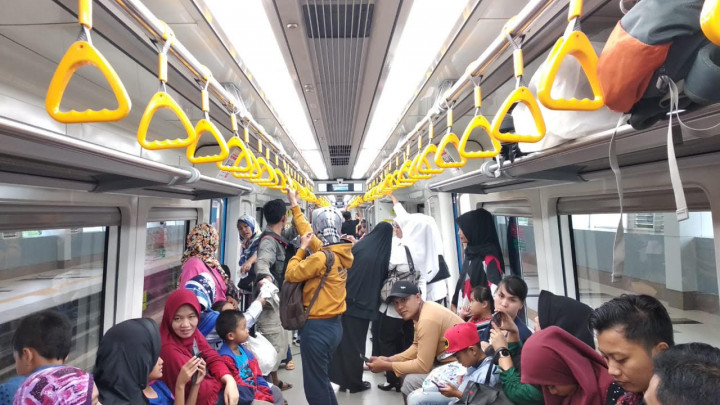 LRT Palembang Sudah Angkut Tiga Juta Penumpang