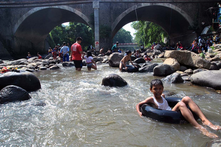 Berwisata di Sungai Ciliwung Bogor