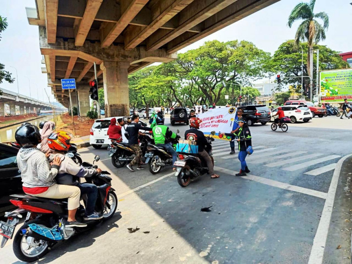Peringati WDOR, Masyarakat Kampanye Keselamatan Berkendara di Jalan