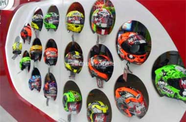 Ternyata Helm Punya Masa Kedaluwarsa