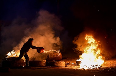 Petani Bolivia Bertekad Lawan Presiden Interim