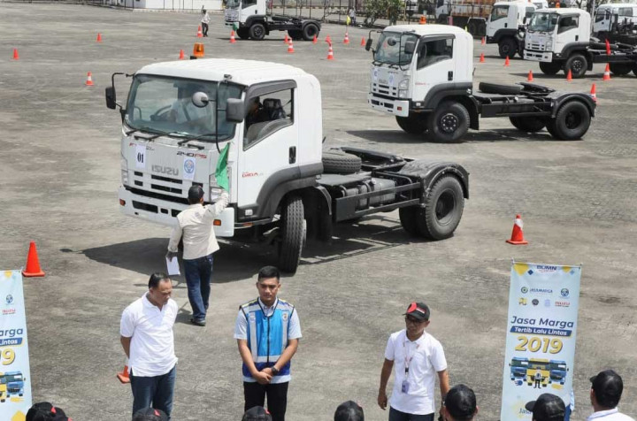 Jasa Marga Gandeng Isuzu Beri Pelatihan Keselamatan Berkendara