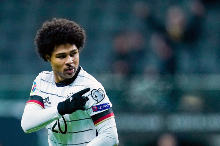 <i>Hattrick</i> Gnabry Bantu Jerman Gasak Irlandia Utara