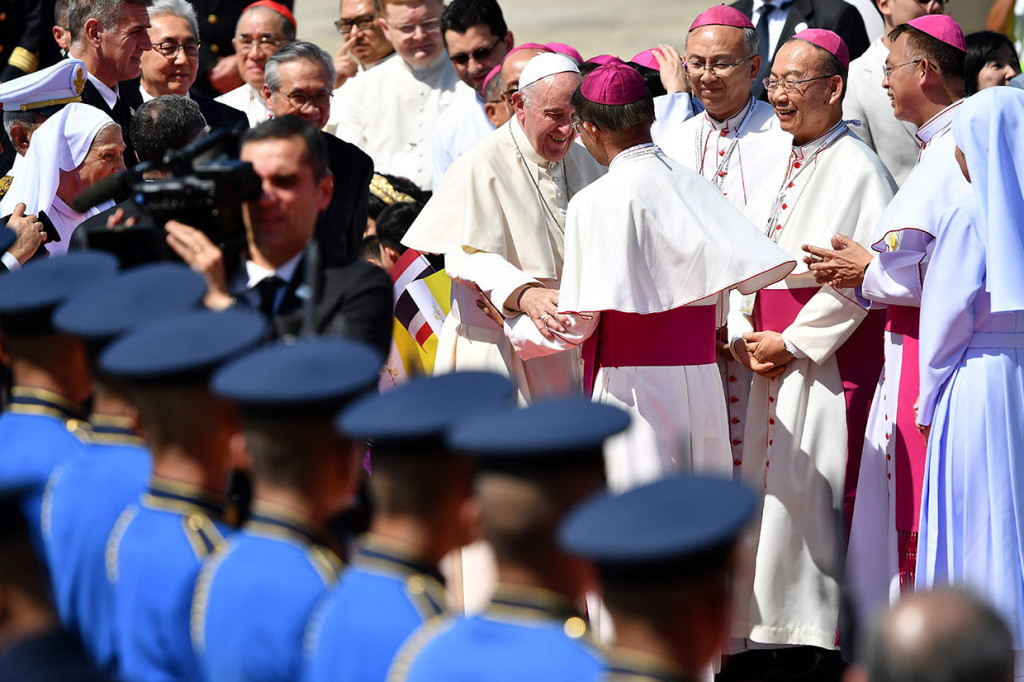 Mendarat di Thailand, Paus Memulai Tur Dua Negara Asia